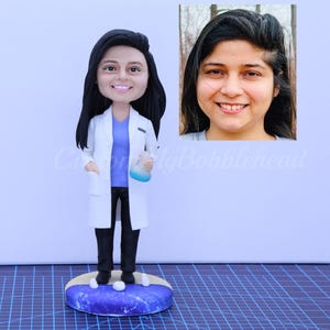 Statuetta personalizzata a forma di medico, regalo personalizzato per dentista, regalo per medico in pensione, regalo di laurea con dottorato, decorazione per studio dentistico, regalo per chimico