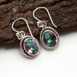 Boucles d'oreilles en topaze mystique, boucle d'oreille en topaze ovale faite à la main, boucle d'oreille minimaliste en argent sterling massif pour femme, cadeau de Noël, vente