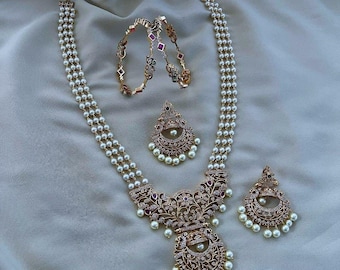Förgyllt halsband Vackert långt halsband Rubin CZ smyckeset Amerikanskt diamantpärlhalsband Sydindiska smycken Brudsmyckeset