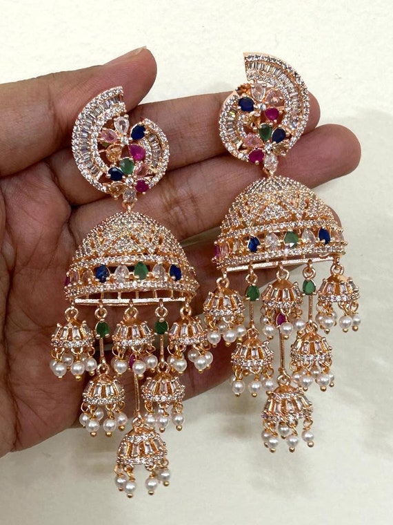 Jhumkas: Over 26 Royalty-Free Licensable Stock Illustrations & Drawings |  Shutterstock