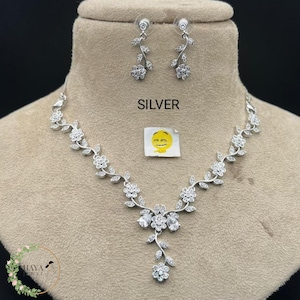 Swarovski Crystal Floral Vine Leaves Halskette, Blumen Brautschmuck, Braut Ohrringe und Halskette, Statement Ohrringe Cz Halskette Set