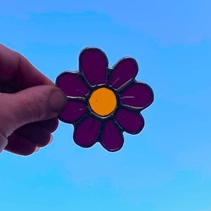 Dark Pink (Mauve) Daisy Stained Glass, Suncatcher, Window Hangings, Unique Home Décor, Unique Gift