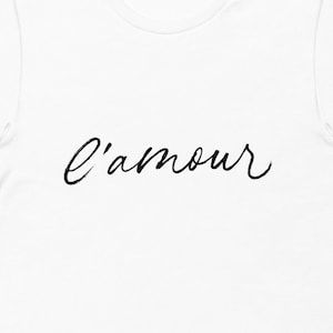 L'Amour, maglietta d'amore, regalo per lei, maglietta d'amore, Amour, maglietta per donna alla moda, regalo per la fidanzata, magliette d'amore, scatola regalo per la cura di sé, Aime