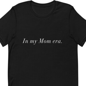 Regalo per neomamma, nell'era della mia mamma, maglietta divertente per la mamma, regali per la mamma, scatola regalo per neomamma, maglietta nell'era della mia mamma, idea regalo per future mamme, maglietta