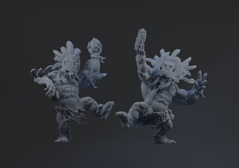 Op de afbeelding: Twee grijze, gespierde fantasiefiguren worden in dynamische poses afgebeeld. Ze dragen gevederde hoofdtooien en lendendoeken, waarbij &eacute;&eacute;n een object omhoog houdt. De figuren hebben gedetailleerde musculatuur en een tribale esthetiek, wat duidt op een mythisch thema.