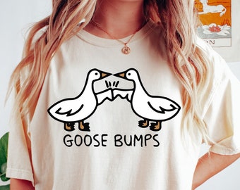 Funny Goose Bumps Graphic T-Shirt: Meme Silly Goose Tee