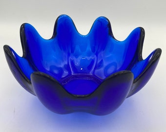 Blenko Cobalt Blue Bowl Art Glass Clover Petals