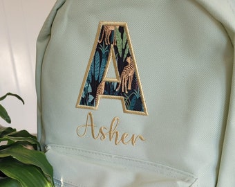 Mochila para niños pequeños con nombre, Inicial y nombre bordados, Mochila de guardería de regreso a la escuela, Mochila Safari Jungle Flowers, Bolsa para niñas pequeñas