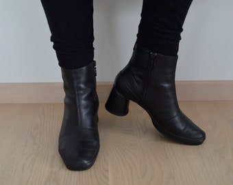 Czarne skórzane botki Camper na grubym obcasie (rozmiar UK 6 / US 9)