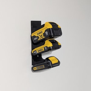 DeWALT 20V Battery Wall Mount – Tool Storage Organizer for Garage or Workshop –  Screws Included