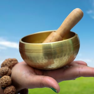 9.5 cm Hand beaten Singing bowl, meditation yoga bowl, healing bowl, for meditation holistic healing, Mindfulness Yoga Chakra Healing