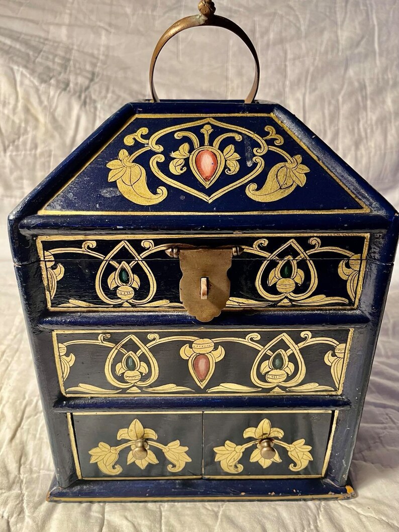 Antique Mughal Style Dowry Box, Hand Painted Indian Jewelry Box - Etsy