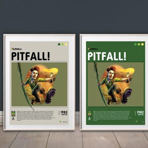 Könnte beinhalten: Zwei gerahmte Poster mit grünem Hintergrund und einer Cartoon-Illustration einer Person, die eine Fackel hält. Die Poster haben den Text "Pitfall!" und "1982 Sept 120".