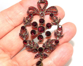 Late Victorian Bohemian Garnet Pendant