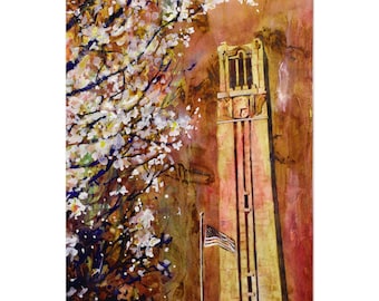 Pintura en acuarela del campanario de la Universidad Estatal de Carolina del Norte, regalo de graduación para exalumnos de NCSU, lámina mate, decoración del hogar.