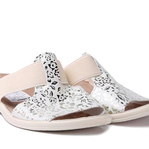 Adanex Women&#39;s Slippers in Beige Super Comfortable size:8 (EU 39)and 9(EU10)