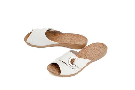 Adjustable strap slippers best sale