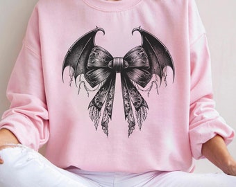 Bonita camiseta de murciélago floral, camiseta bohemia de Halloween, perfecta para los amantes de los murciélagos, ropa de Halloween espeluznante y adorable, regalo acogedor para los amantes de los murciélagos, lazo de Halloween