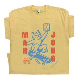 Mahjong Cat Skateboard Shirt Gift for Mahjong Player Funny Skater Cat Lover Tee Retro Chinese Tile Game T-Shirt Cute Kawaii Outfit Matching