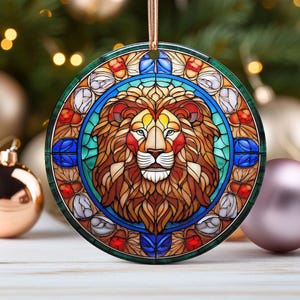 Lithuanian Lion Ornament Baltic Pride Gift for Lithuania Lover Ceramic Stained Glass Style Tree Decoration for Heritage Enthusiast