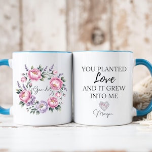 Grandma Gift from Granddaughter, Personalized Grandma Mug, Floral Gift for Grandmother, Sentimental Mom Coffee Mug, Grandkids Name Keepsake