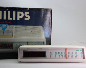 Vintage Clock Radio Philips D3672 In Good Condition - Original Box Included - Tested And Working