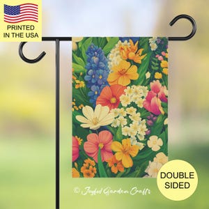 Colorful Floral Garden Flag For Spring and Summer Outdoor Decorative Yard Flag for Gardener Double-sided House Flag with Watercolor Flowers