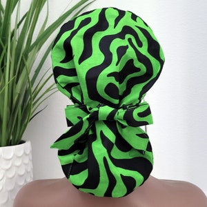 Small, Animal Print Satin Lined Scrub Hat, Protect Hair w/Satin Lined Ponytail Scrub Cap, Buttons/Size Option, Nurse/Surgical/Doctor Hat