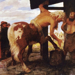 Pode incluir: Uma pintura que retrata um centauro, uma criatura mítica com a parte superior do corpo de um humano e a parte inferior do corpo de um cavalo, em pé sobre suas patas traseiras. O centauro está em uma estrutura semelhante a um celeiro, com um grupo de pessoas em pé do lado de fora. O centauro é marrom e branco, e as pessoas usam roupas simples.