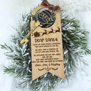 Personalized Santa&#39;s Magic Key Door Hanger: Custom Christmas Eve Chimney-Less Home Santa Key