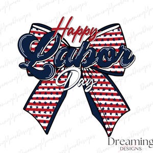 Pu&ograve; includere: Un design patriottico per il Labor Day con un fiocco a strisce rosse e bianche e stelle blu. Le parole "Happy Labor Day" sono scritte in un font stilizzato, con la parola "Labor" in blu navy. Il design &egrave; su sfondo bianco.