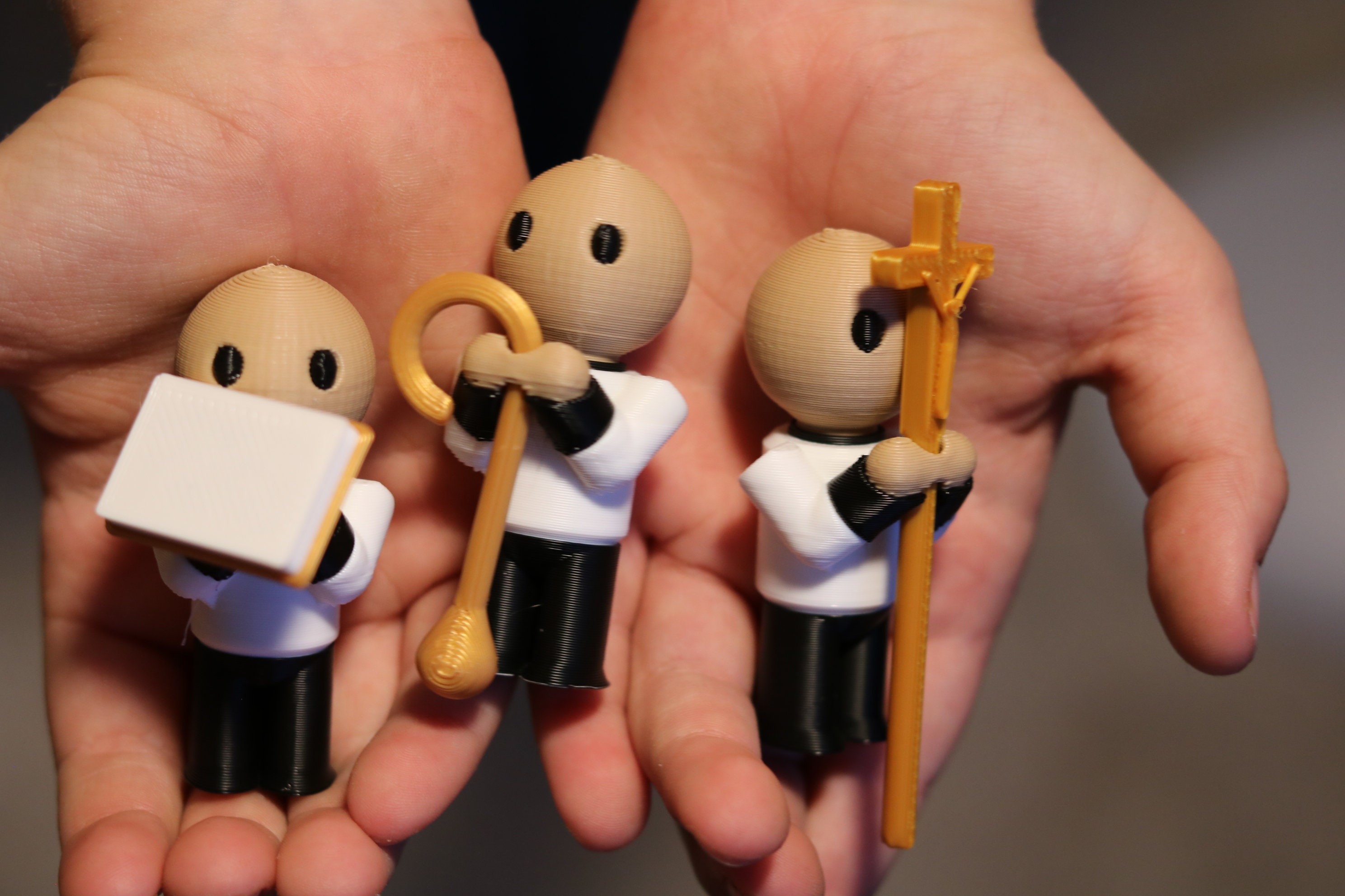 Catholic kids toys mass peg dolls catholic gifts for children toy mass