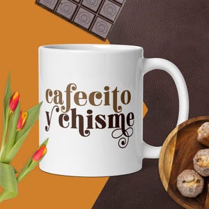 Kubek ceramiczny Cafecito y Chisme - 11oz