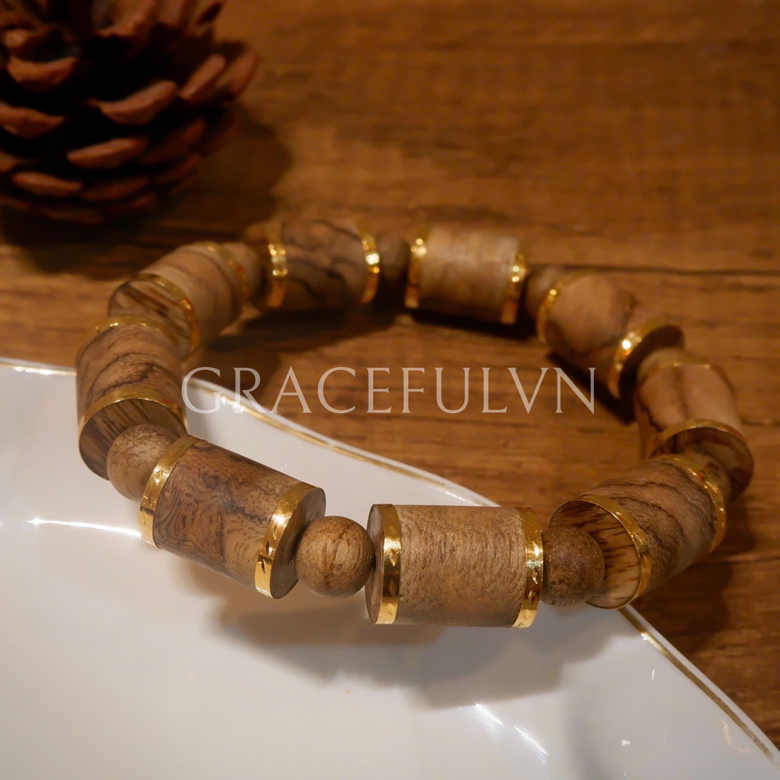 Vietnam Agarwood Bracelet Mix 18K Gold Agarwood Bracelet Natural