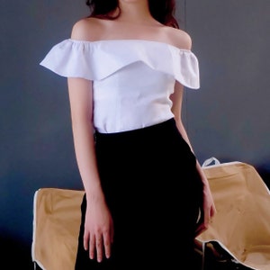 Off the shoulder Linen Top For Women Linen Top Minimalist Style Gift For A Woman Eco Friendly Office Outfit Linen Summer Shirt Linen Basic