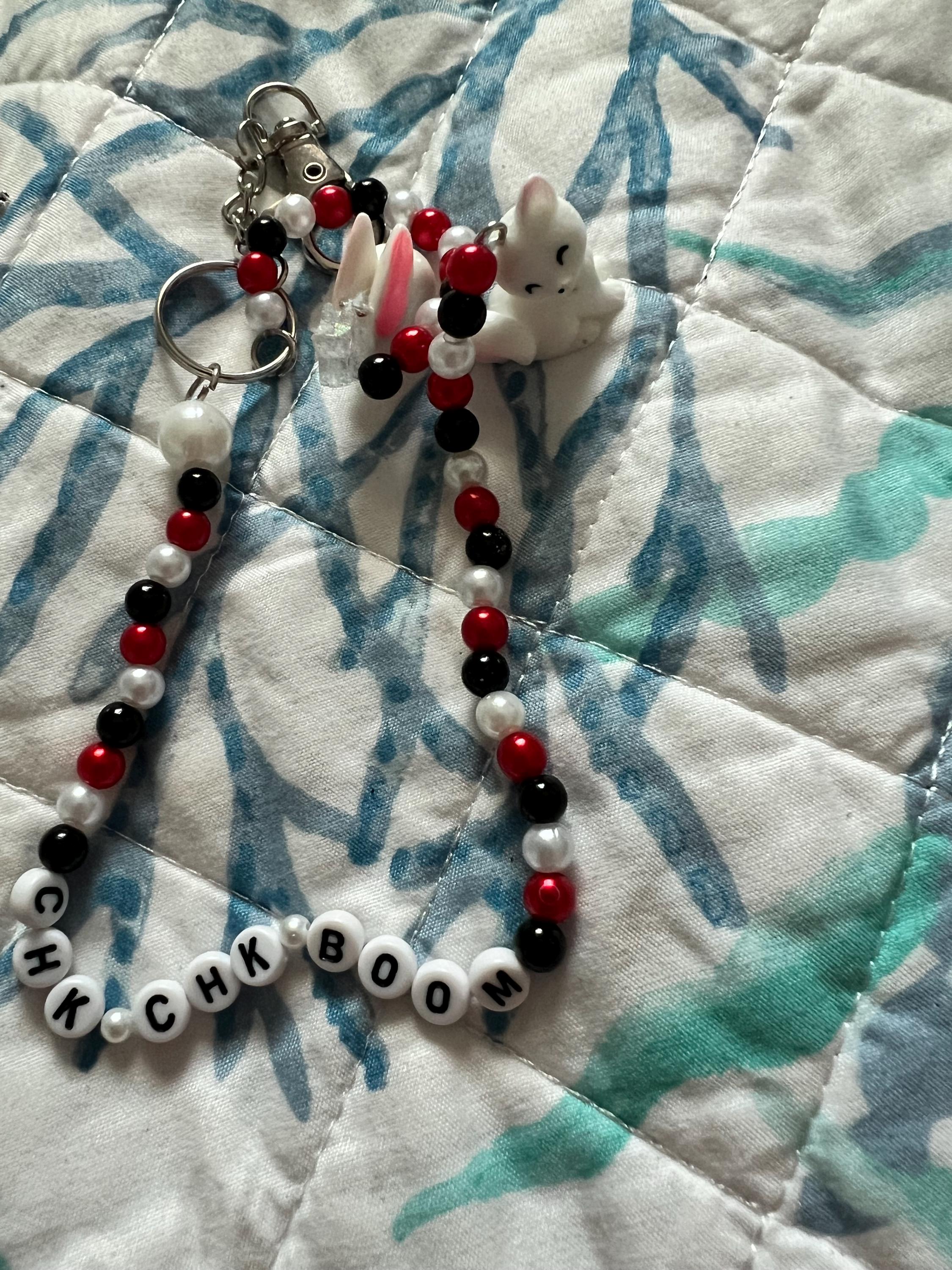 Stray Kids ハン着用★VVV★PEACE PENDANT BEADS NEACKLACE SKZ Stray Kids Han Jisung Inspired Beaded Necklace & Ring - Etsy