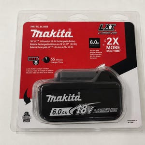 Peut inclure: Une batterie rechargeable lithium-ion Makita 18V LXT 6.0 Ah noire dans un emballage de vente au détail en plastique transparent. L'emballage présente du texte rouge et blanc, incluant le logo Makita, la référence BL1860B et 2X plus d'autonomie.
