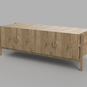 Op de afbeelding: Een houten kast met vier deuren en ronde houten knoppen. De kast heeft een lichtbruine afwerking en staat op vier poten.