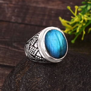 Handmade Sterling Silver Labradorite Men&#39;s Ring: Bohemian Wedding Band