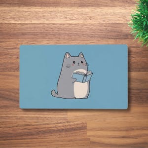 Tapete de juego de MTG con diseño de gato regordete para TCG, OCG, tapete de escritorio Kitten Dnd, alfombrilla de ratón de anime de fantasía felina, tapete de juego azul de neopreno Lofi, 60 x 35 cm, 14 x 24"