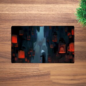 El monstruo que acecha en el sótano TCG OCG Lovecraft Cosmic Horror Playmat Tamaño 14"x24" 60 x 35 CM Alfombrilla de ratón Alfombrilla de juego Alfombrilla de ratón Alfombrilla de juego