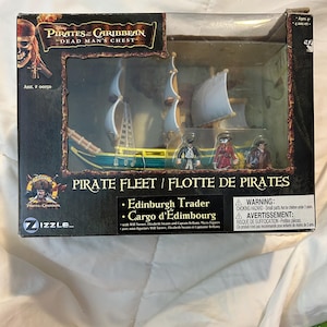 Pirates of the Caribbean: Edinburgh Trader Pirate Fleet Action Figures