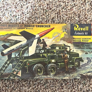 Revell Lacrosse Missile With Mobile Launcher Model Kit