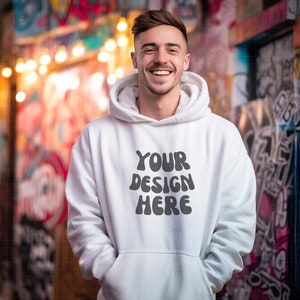 Herren Weiß Gildan 18500 Hoodie Mockup | Männer G185 Weiß mock | Graffiti Wand Hintergrund | für Künstler Blank Hoodie | dein Design hier