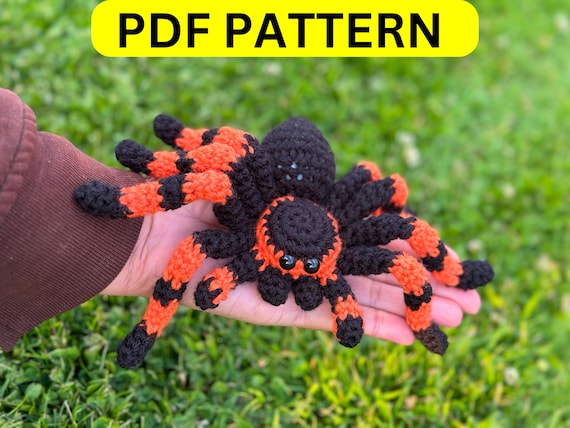 crochet spider, spider for Halloween , creepy gifts ,  Halloween wall hanging , plushies, handmade gifts , spider web , amigurumi scary toy