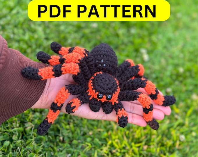 crochet spider, spider for Halloween , creepy gifts ,  Halloween wall hanging , plushies, handmade gifts , spider web , amigurumi scary toy