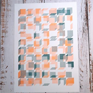 Könnte beinhalten: Abstrakter geometrischer Druck mit einem Muster aus überlappenden Quadraten in den Farben Pfirsich, Hellbraun und Türkis.