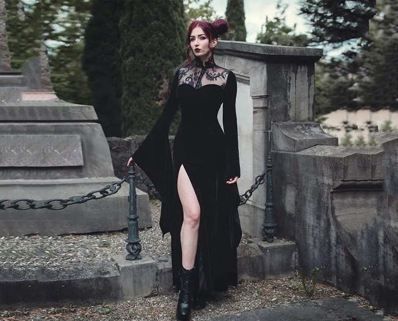 black long gothic dress