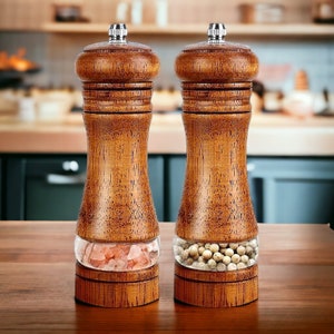 Wooden Salt & Pepper Grinder Set - A&M Natural Living
