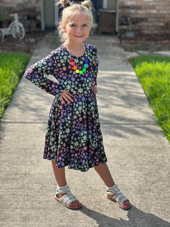 Arobe Snow Flake Embroidery Tired Dress 【公式通販】